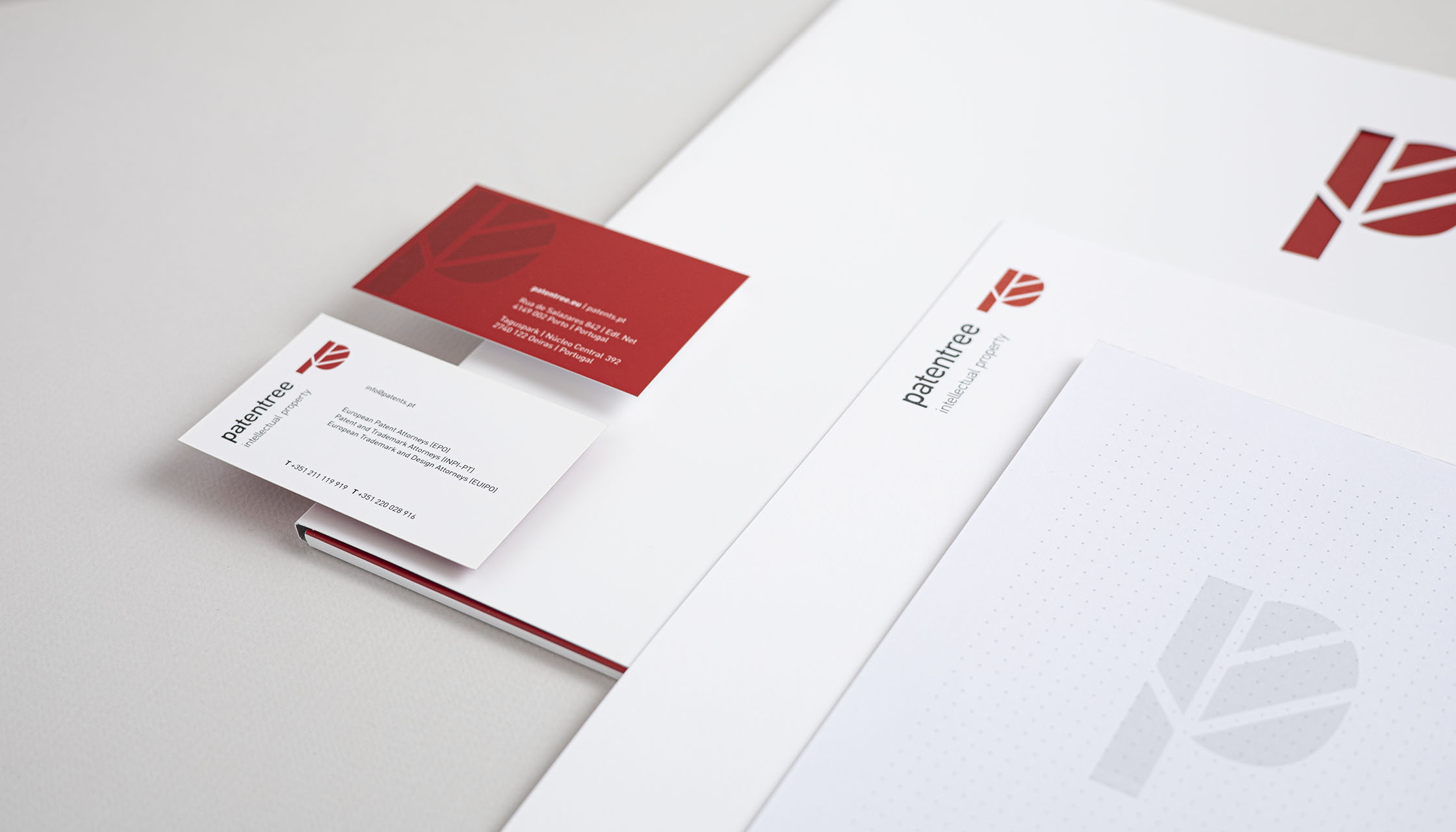 logo-design-simple-minimalistic-leaf-leaves-tree-lettering-letter-alphabet-P-red-card-greeting